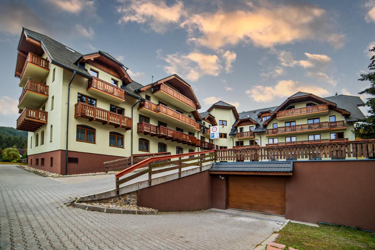 Apartman Tulanie 62 Kamzik Donovaly 2 Izbovy Mezonet Deluxe Parkovanie V Podzemnej Garazi Zdarma Buitenkant foto