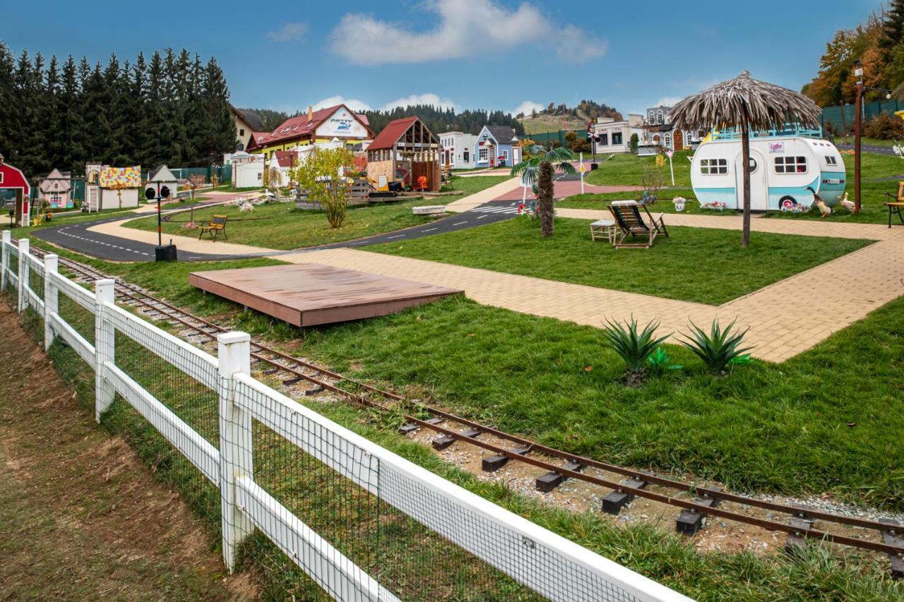 Apartman Tulanie 62 Kamzik Donovaly 2 Izbovy Mezonet Deluxe Parkovanie V Podzemnej Garazi Zdarma Buitenkant foto